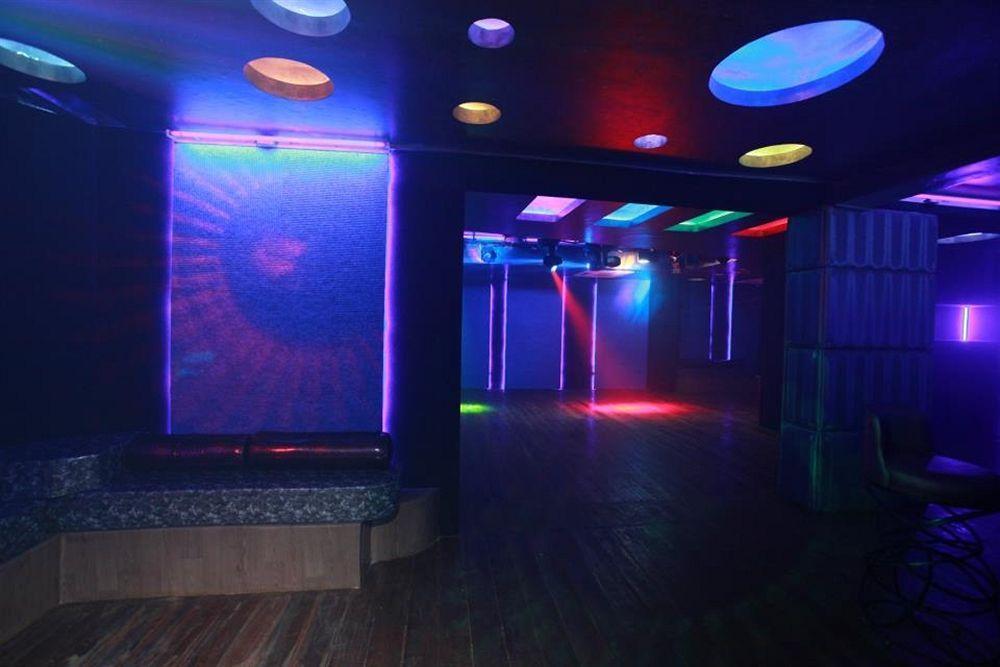 קולבה Hotel Lucky Star מראה חיצוני תמונה