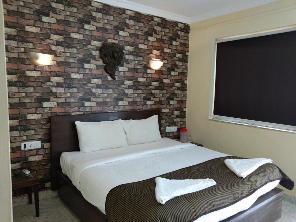 קולבה Hotel Lucky Star מראה חיצוני תמונה